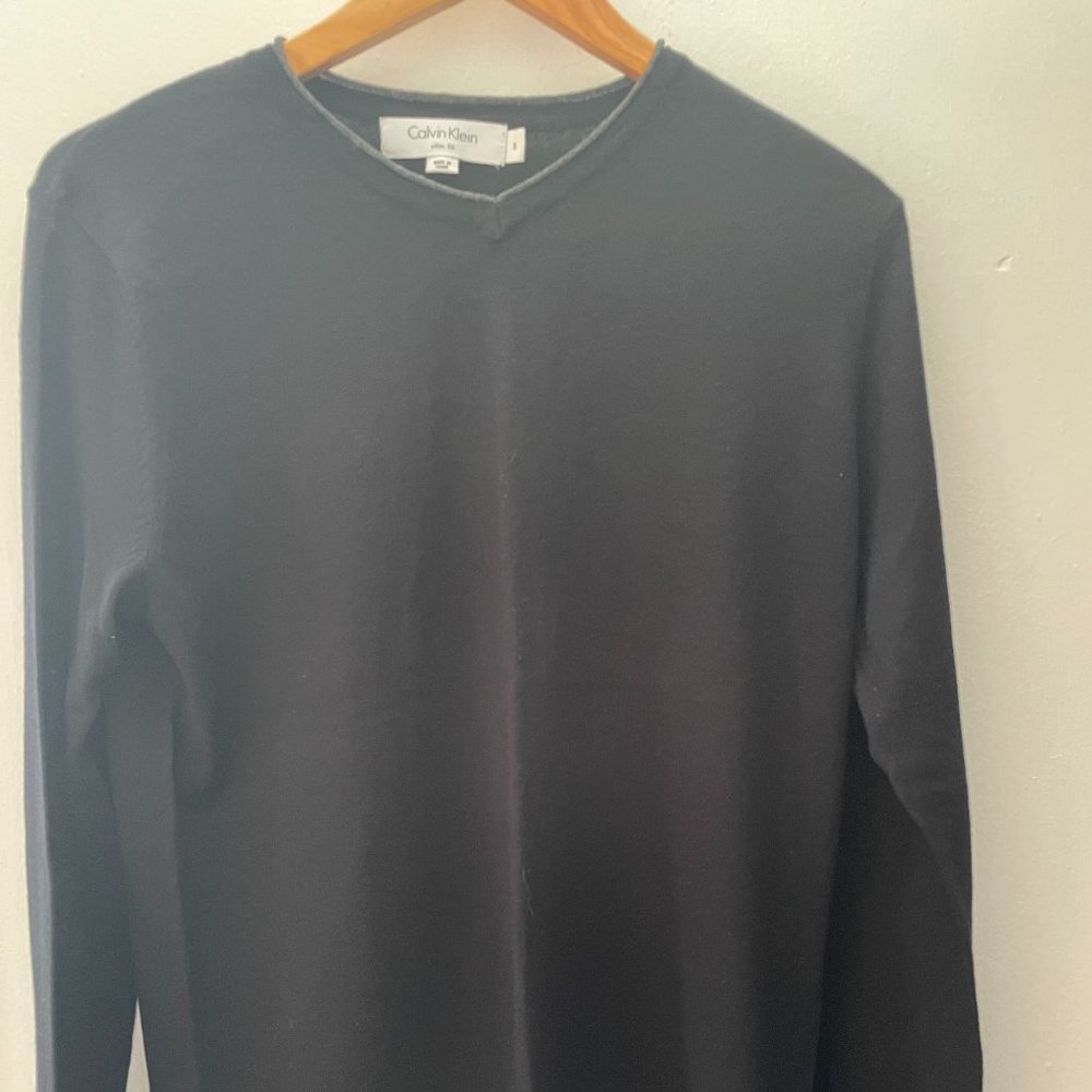 Lightweight Black Calvin Klein Sweater